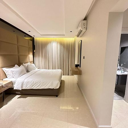 Xyz Hotel Qurtoba Ar Riyad Esterno foto